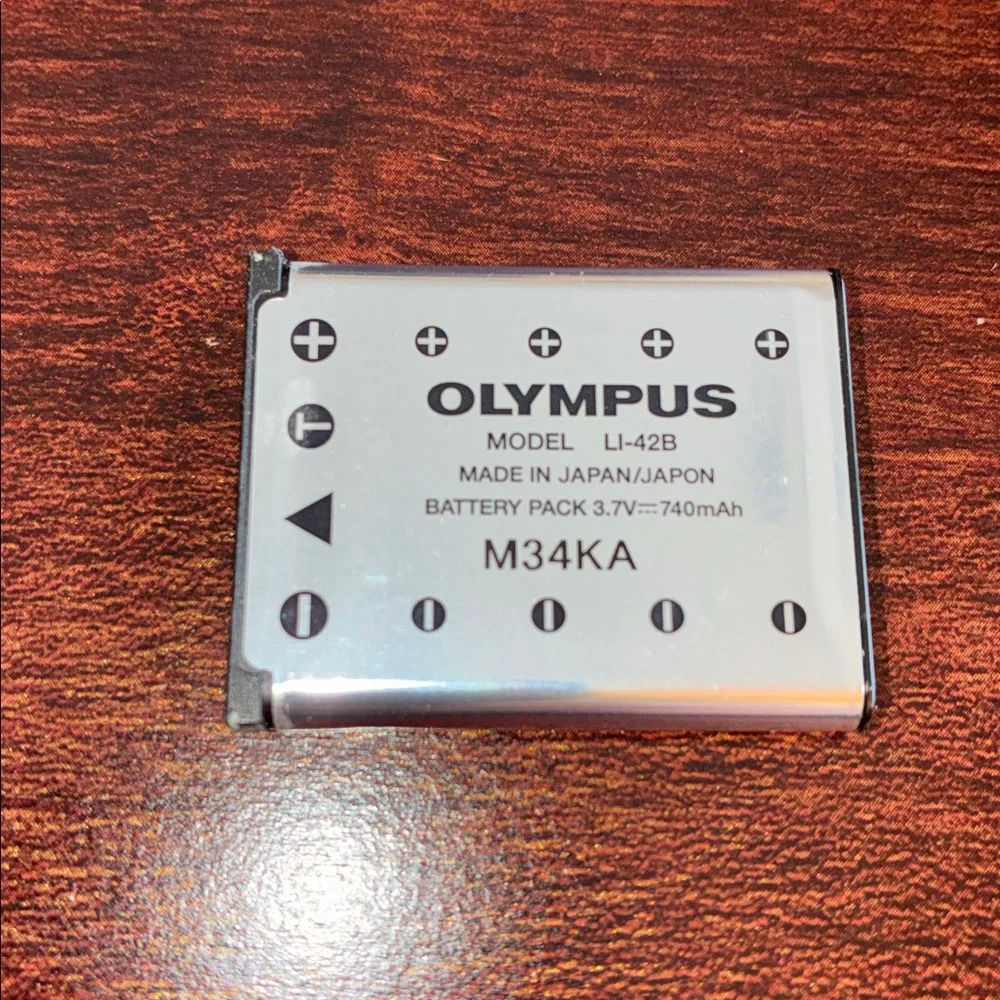 Olympus Li-40C Battery Charger with Cord